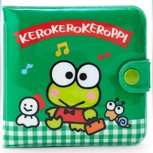 BRAND NEW Keroppi Vinyl Green Wallet!